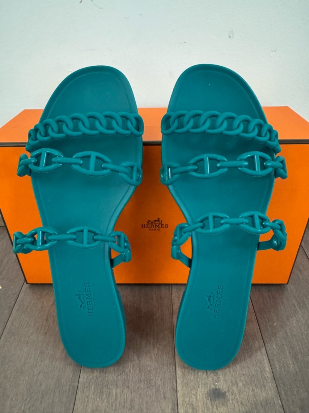NWT Hermès Green Rivage Jelly Sandals 🩴